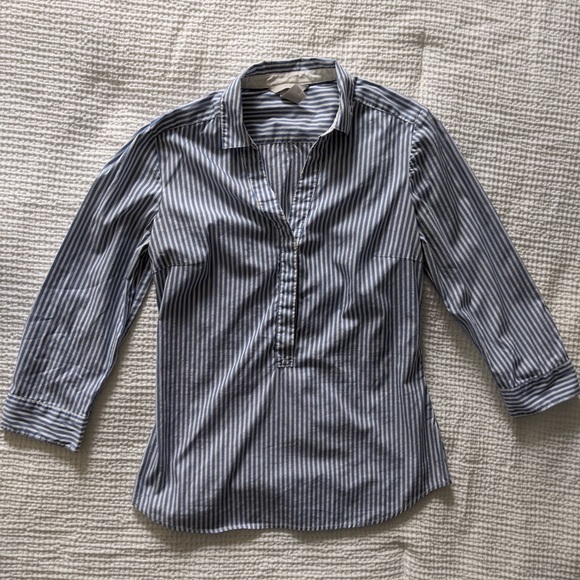 H&M half button up striped blouse top with some stretch - Picture 2 of 4
